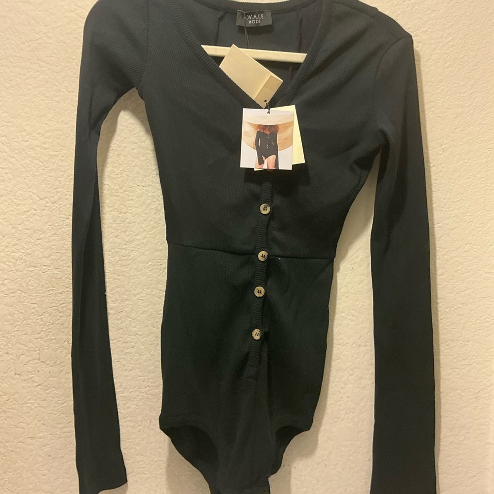 A.W.A.K.E. Mode Black Ribbed Button-Front Long Sleeve Bodysuit size S - Picture 4 of 6
